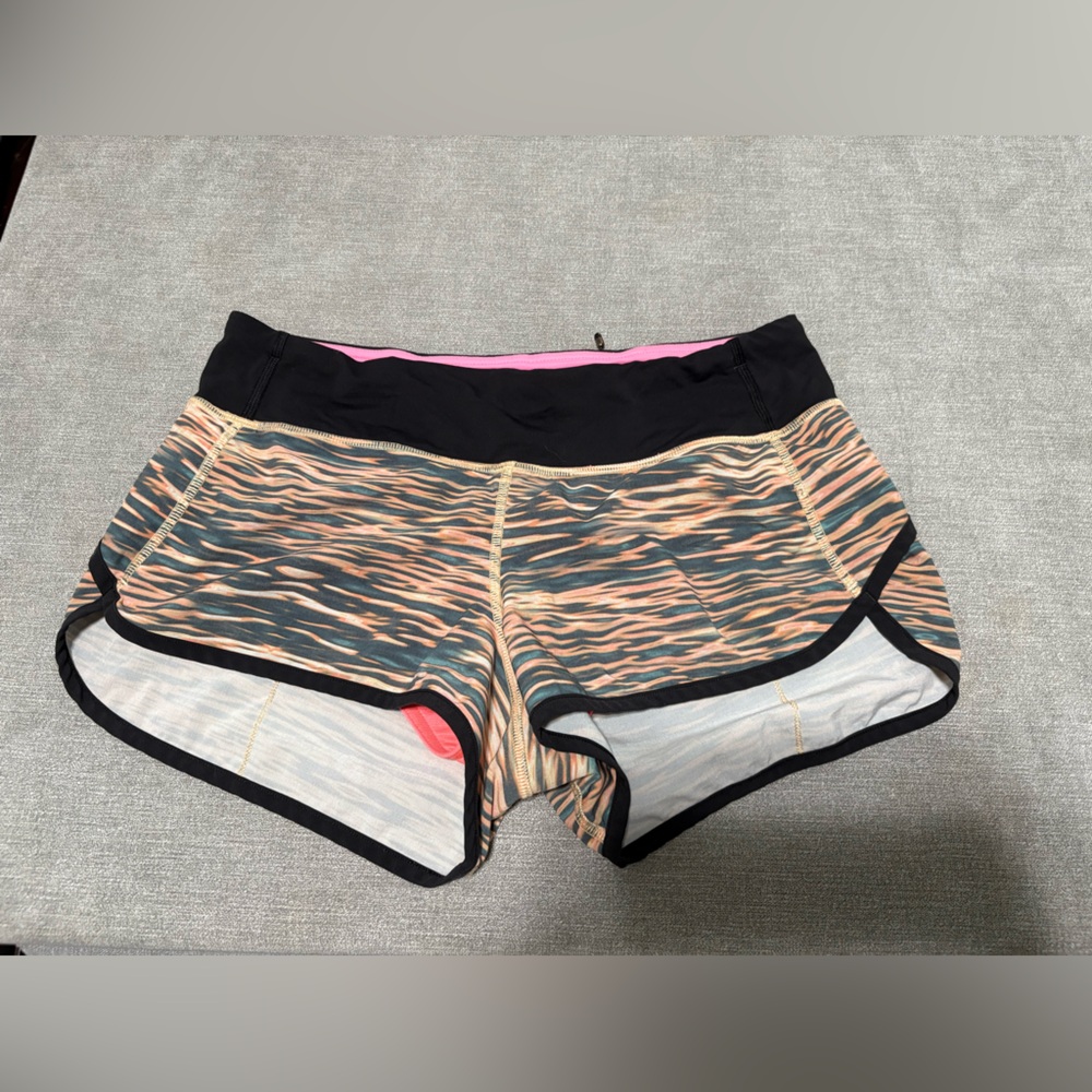 Lululemon Speed Shorts Multicolor Tiger Stripe like Print